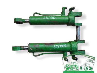 Siłownik hydrauliczny skrętu RE158651 John Deere 7700