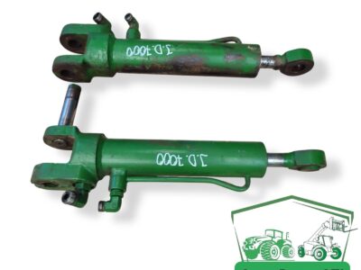 Siłownik hydrauliczny skrętu RE158651 John Deere 7700