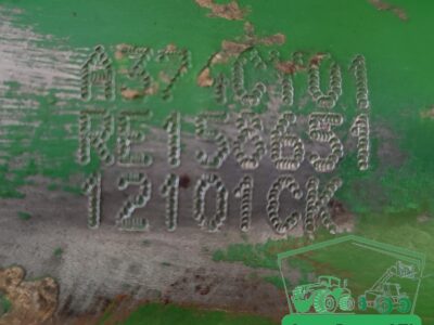 Siłownik hydrauliczny skrętu RE158651 John Deere 7700