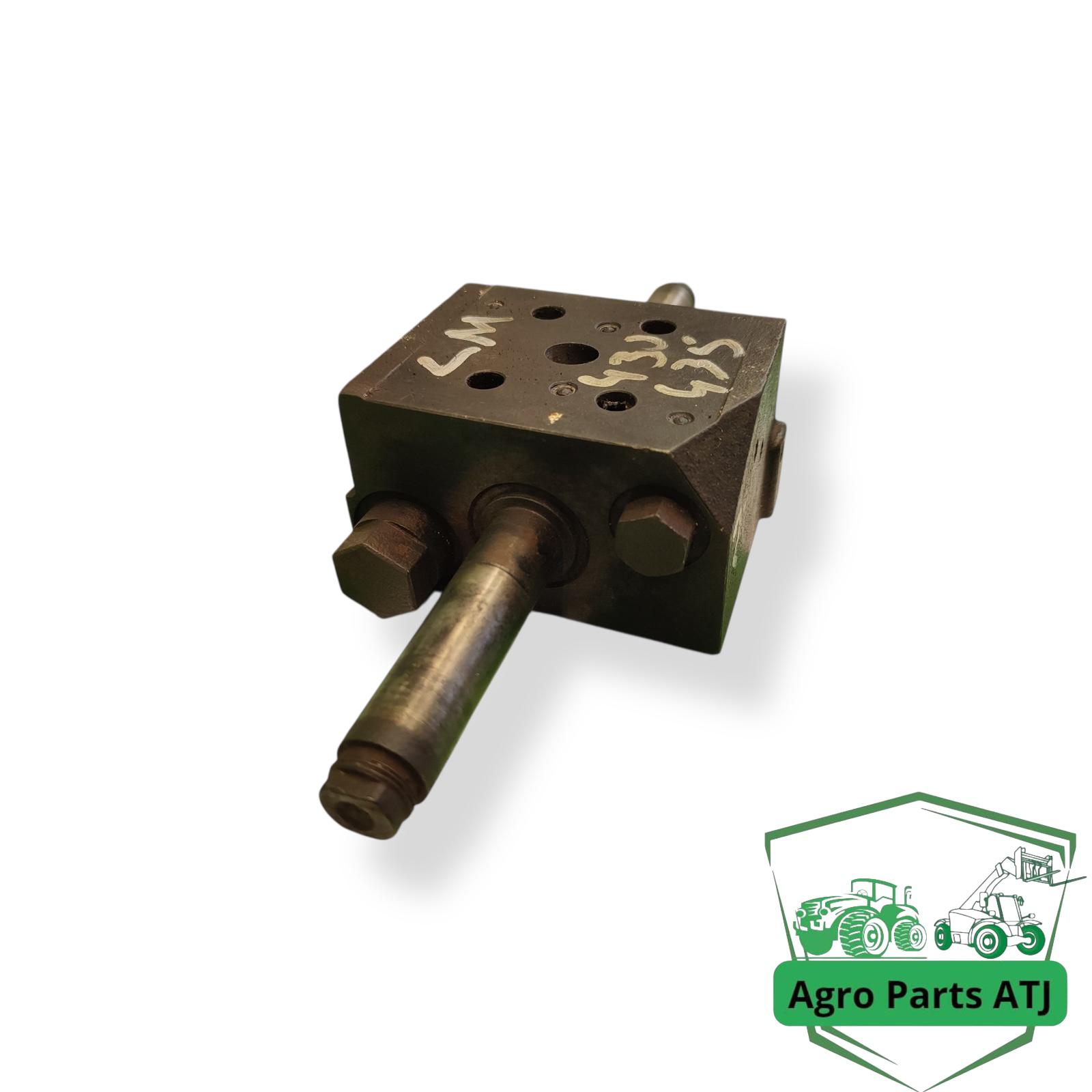 Zawór hydrauliczny rewersu skrzyni biegów New Holland LM 430