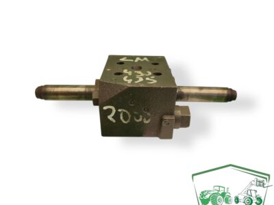 Zawór hydrauliczny rewersu skrzyni biegów New Holland LM 430