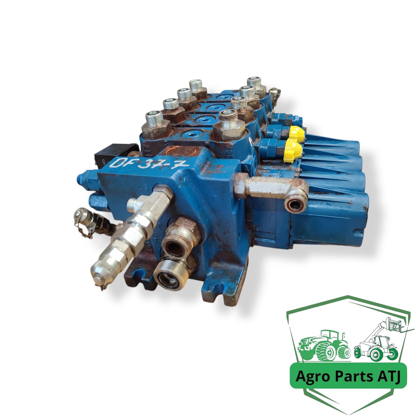 Rozdzielacz Rexroth 08101197 08103245 Deutz-Fahr Agrovector 33.7.