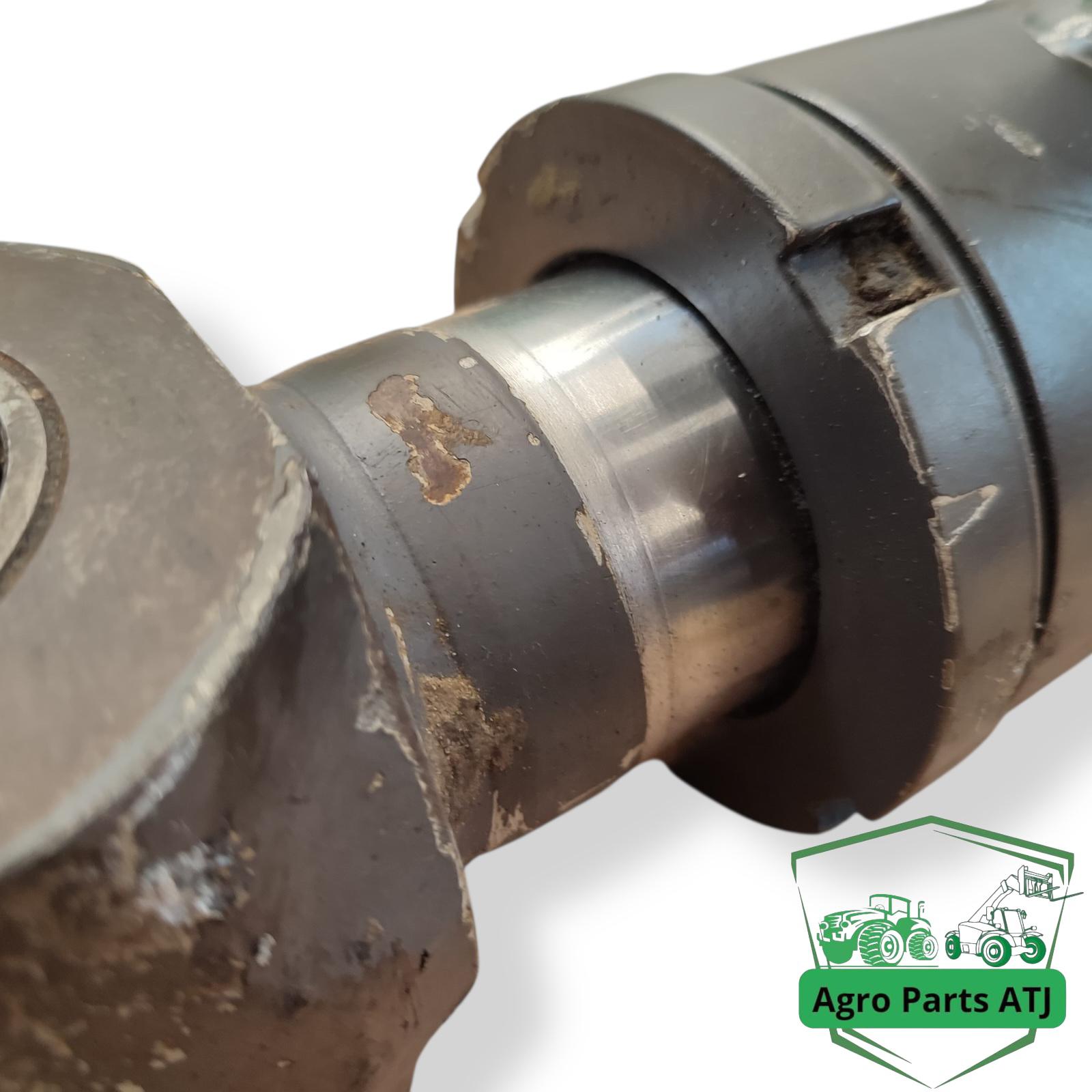 Siłownik tylnej łyżki 6111070M91 Terex TLB 860