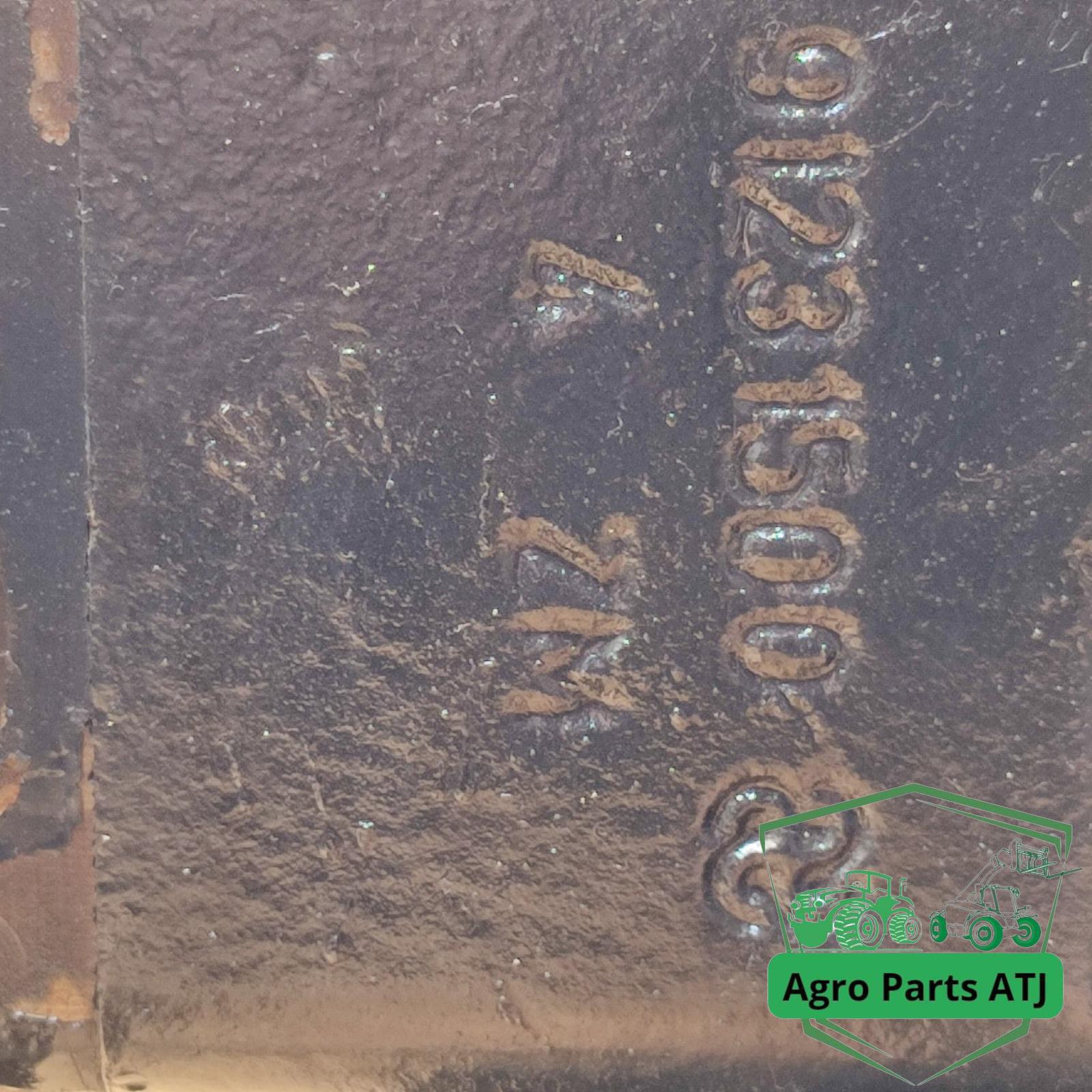 Plecak Podstawa Pompy Hydraulicznej ZM 001566905 Deutz-fahr Agrofarm 85