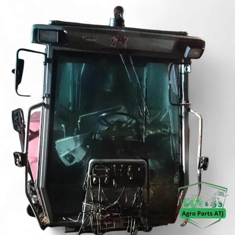 Kabina Kompletna Massey Ferguson 3645