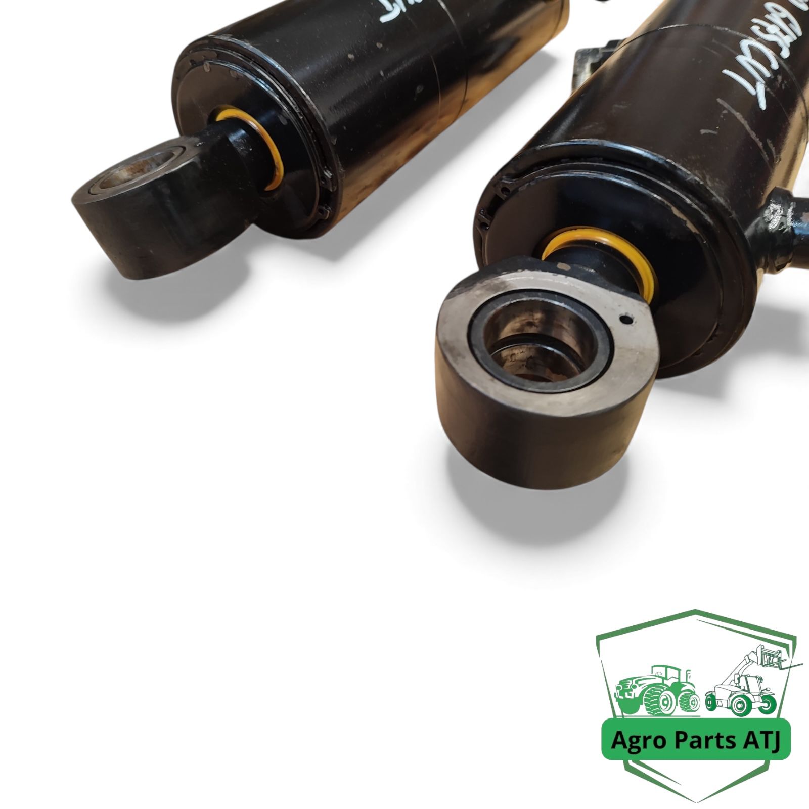 Siłownik Cylinder hydrauliczny TUZ Steyr 6175 CVT