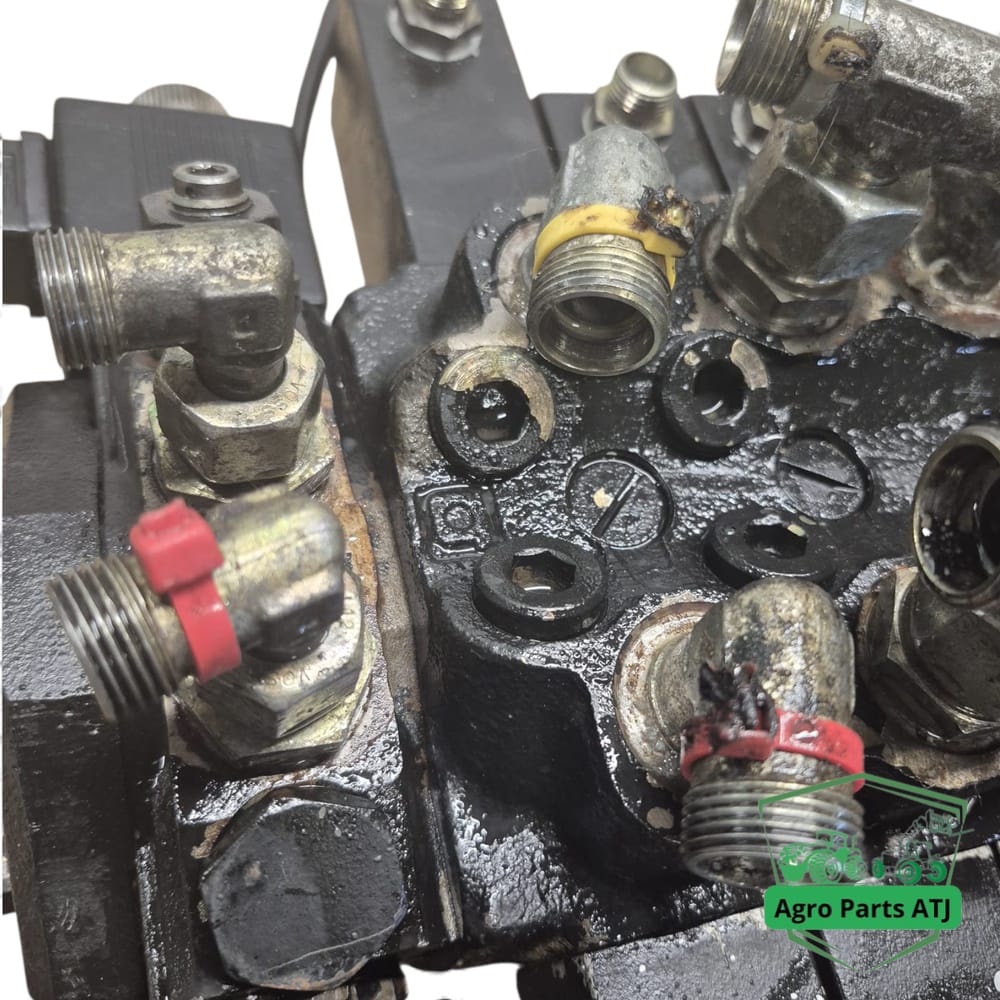 Rozdzielacz 200071943002 Bucher Weidemann 5625 CX80