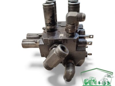 Rozdzielacz SB23 R917005614 0521610071 Deutz-Fahr Agrotron 6.15