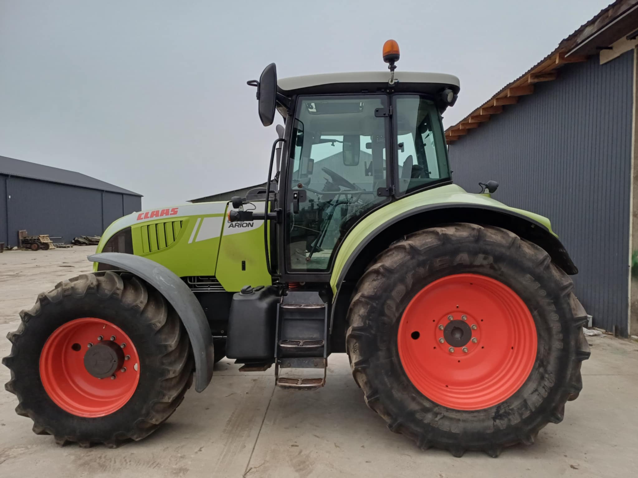 Claas Arion 640 CIS