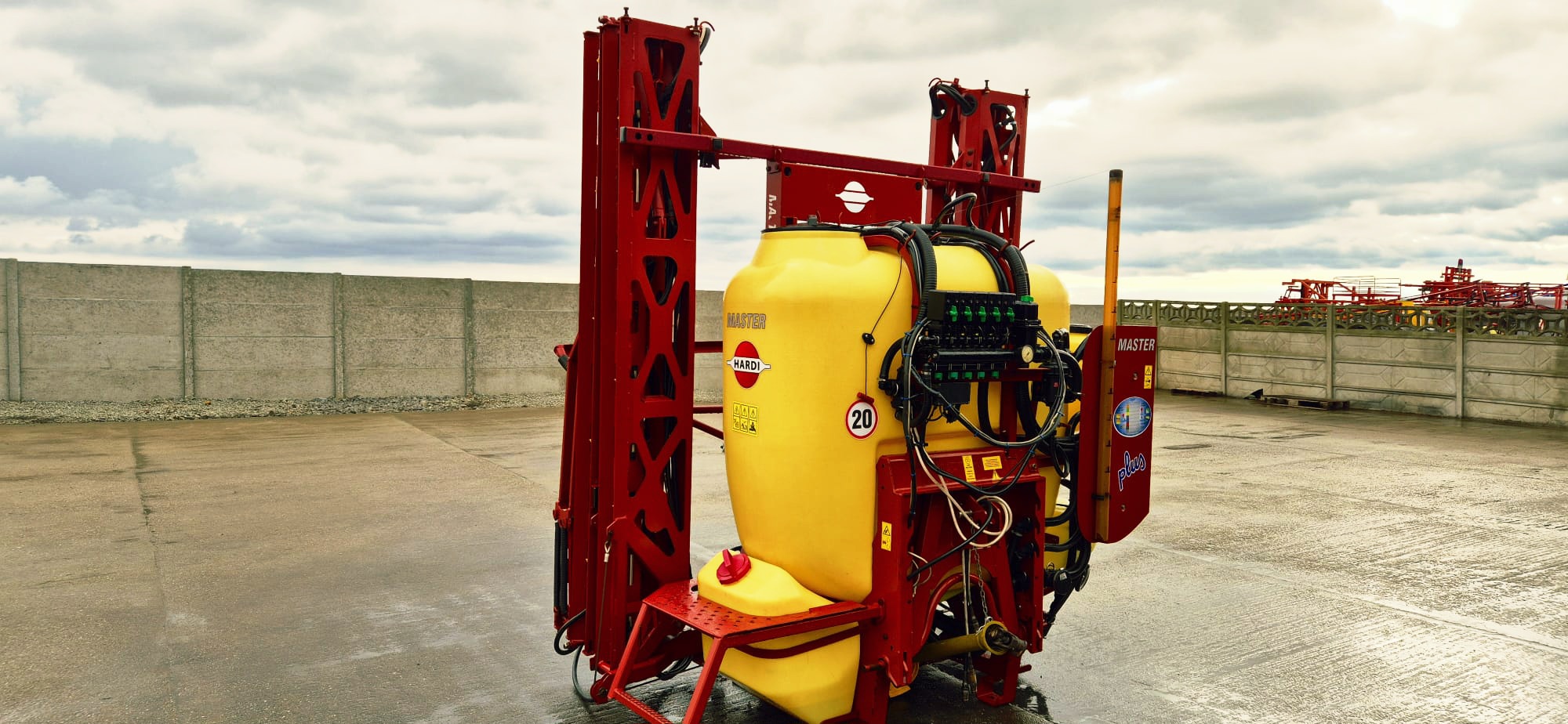 Opryskiwacz zawieszany Hardi Master