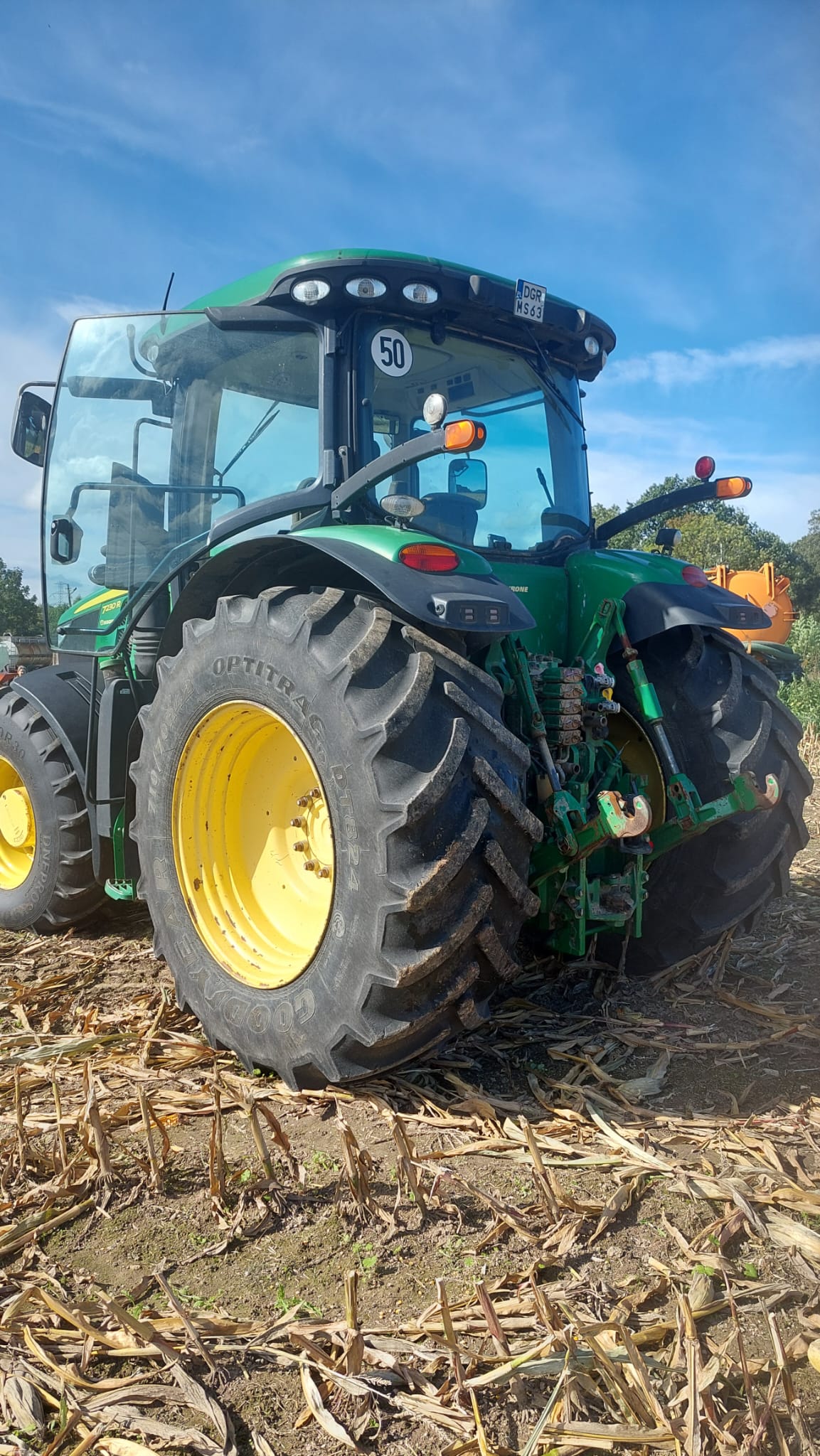 John Deere 7230R. 2012r