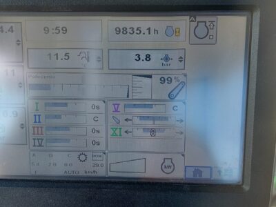 John Deere 7230R. 2012r