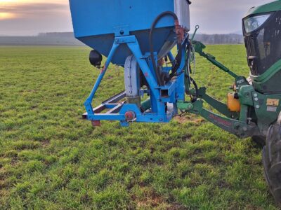 Siewnik do kukurydzy Monosem 8 rzędów. Talerzowy