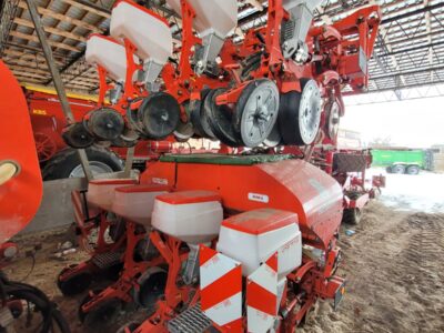 Siewnik do kukurydzy Gaspardo 8 rzędowy, talerzowy