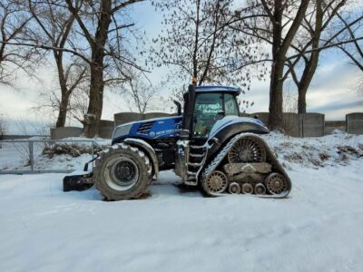 New Holland T 8.435
