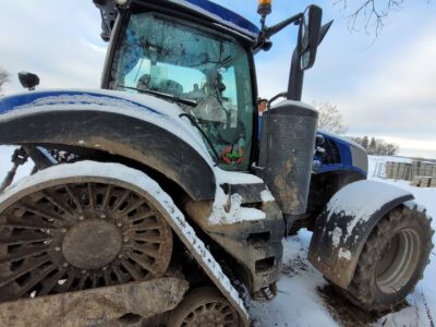 New Holland T 8.435