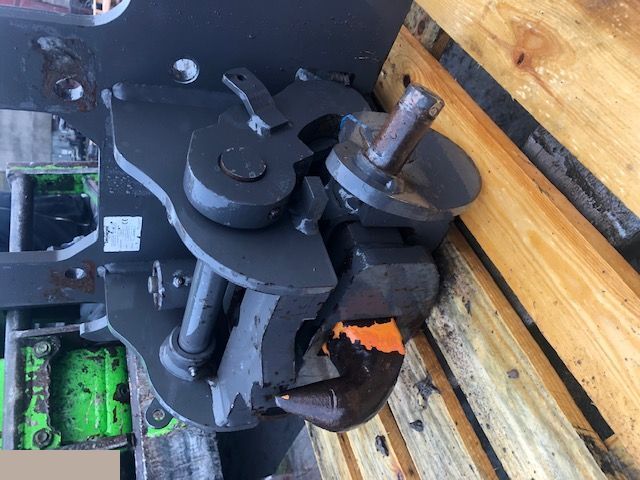 Massey Ferguson - Zaczep Hitch - Hydrauliczny Dolny