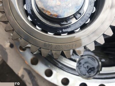 Liebherr L 564 - Zwolnica [CZĘŚCI]