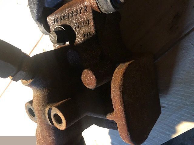 Iveco F4CE04 - Kolektor Wydechowy Koło Pasowe