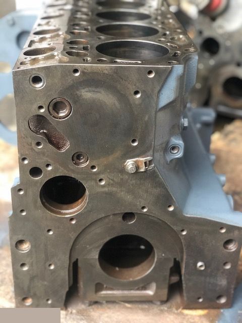 Deutz BF4m2012 - Blok Vylindrów