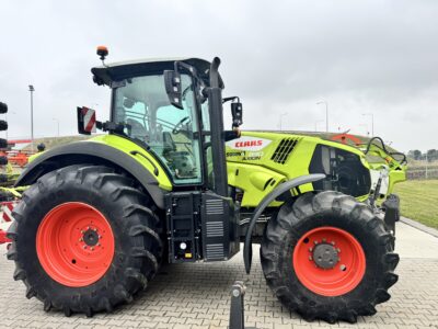 CLAAS AXION 830