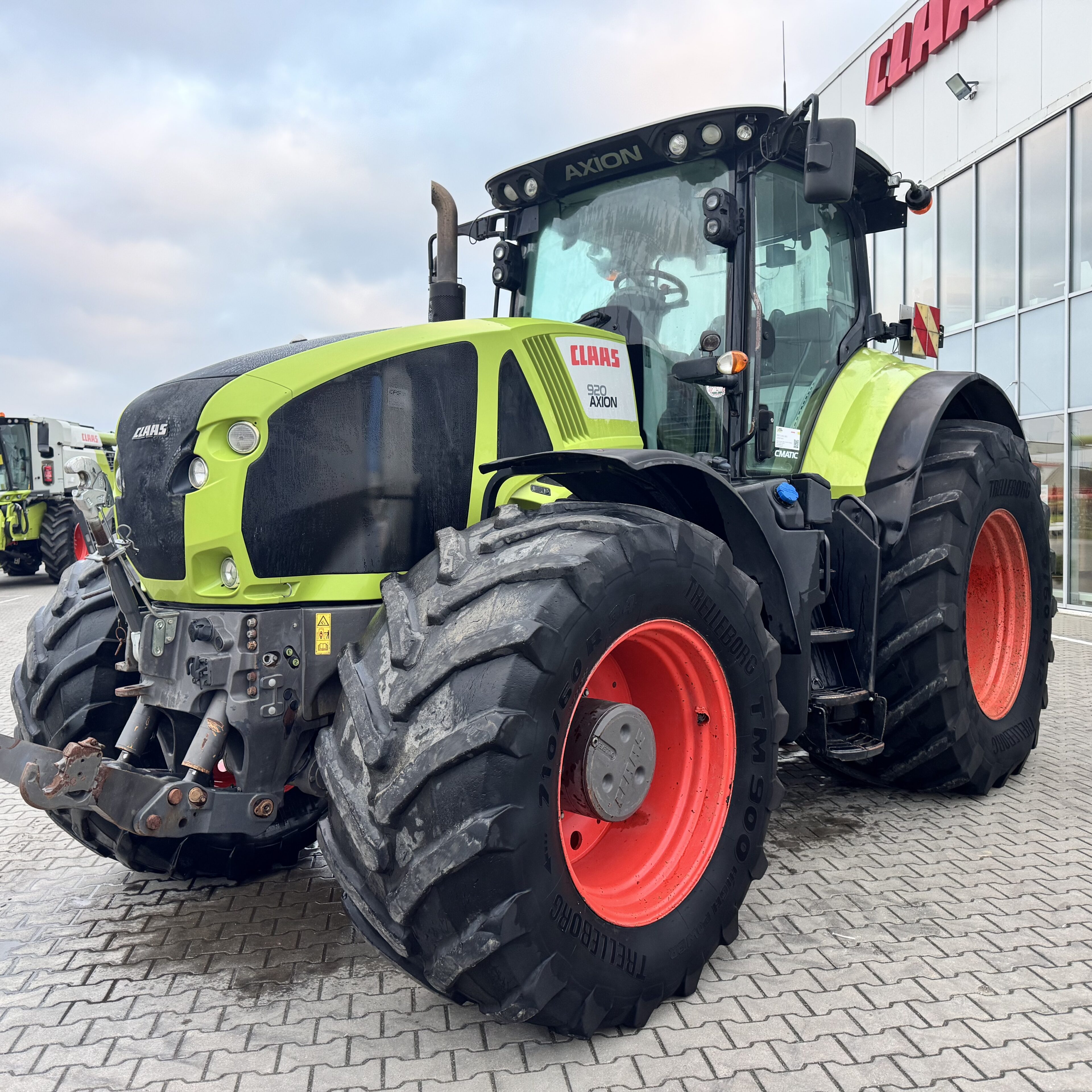 CLAAS AXION 920
