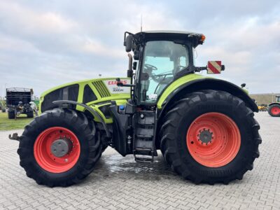 CLAAS AXION 920