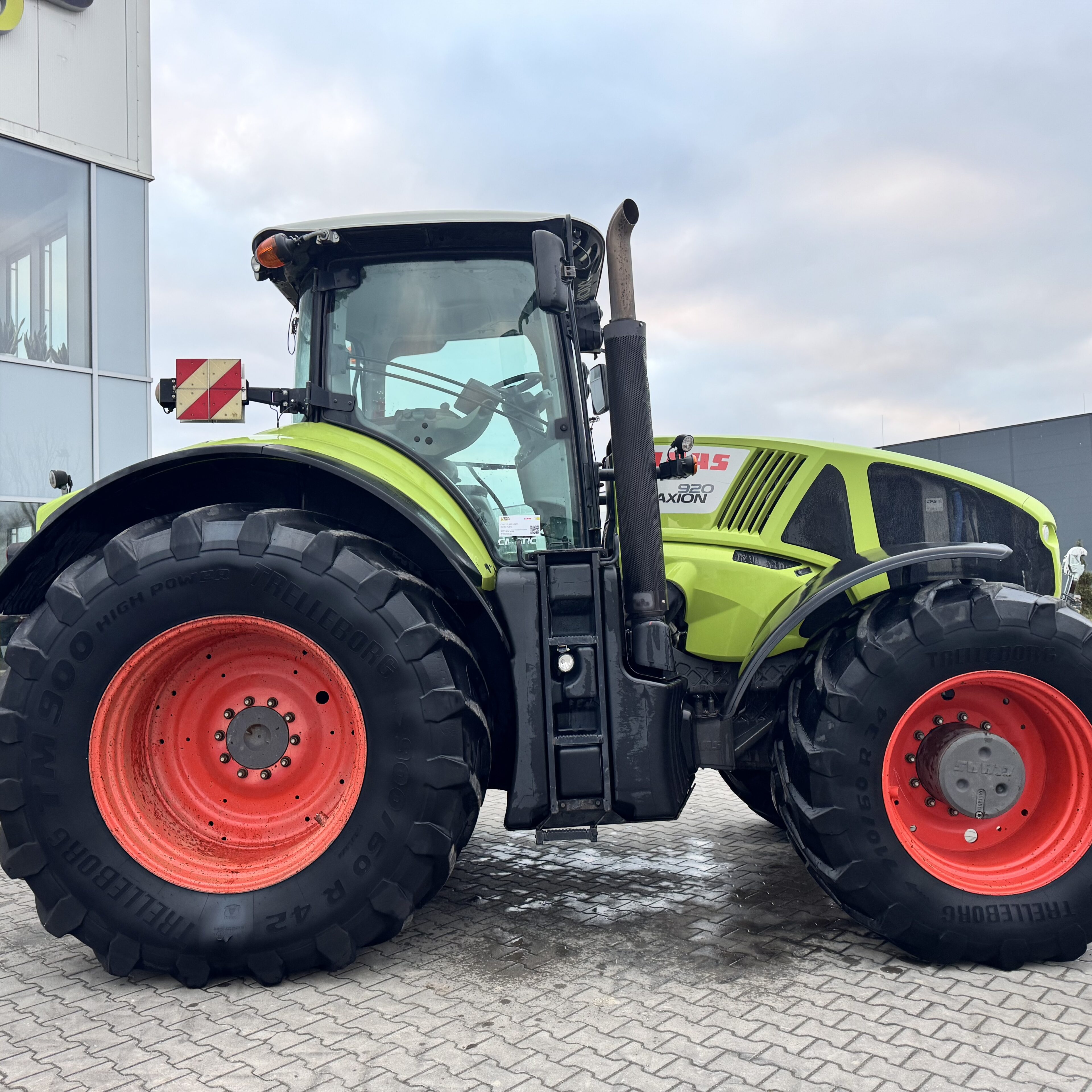 CLAAS AXION 920