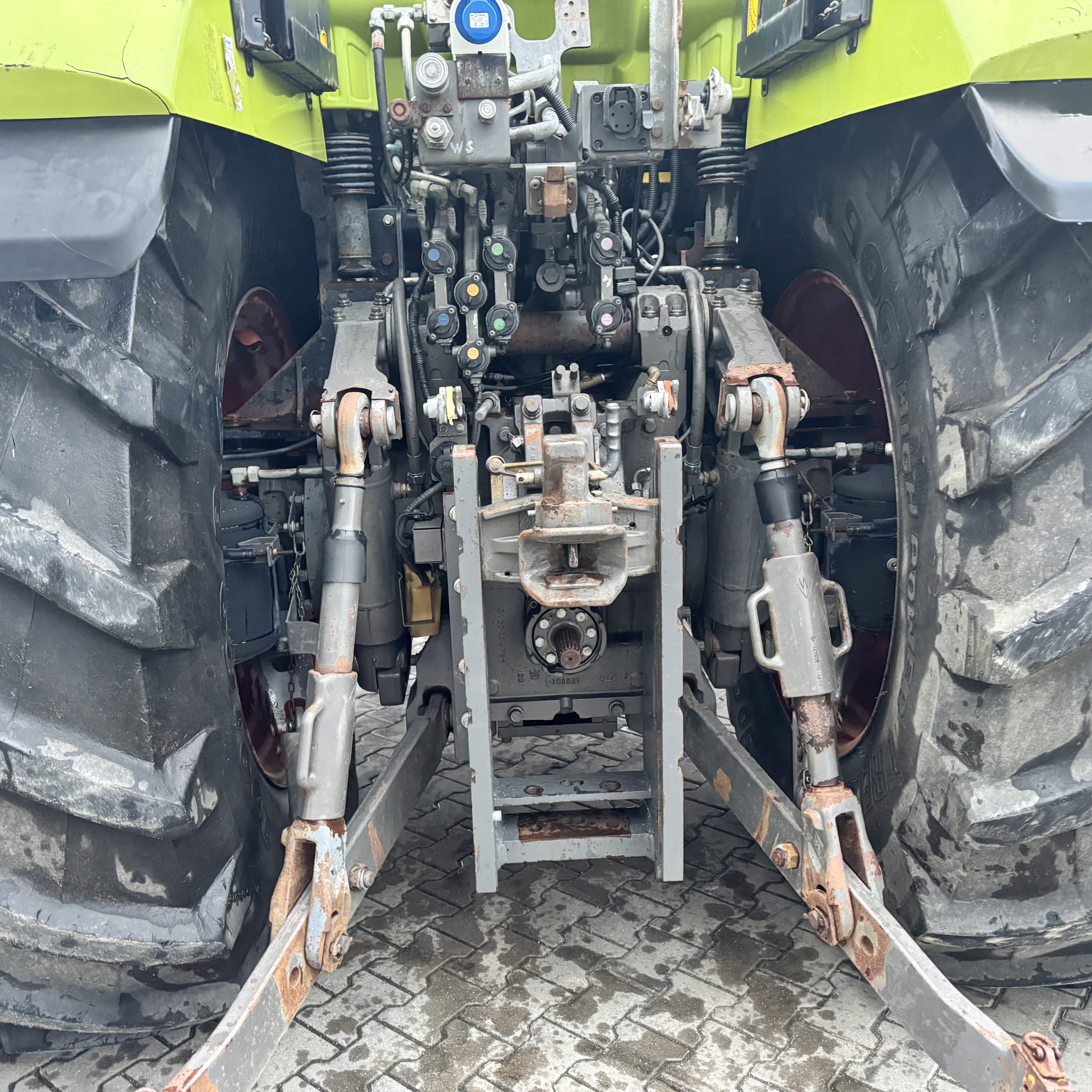 CLAAS AXION 920