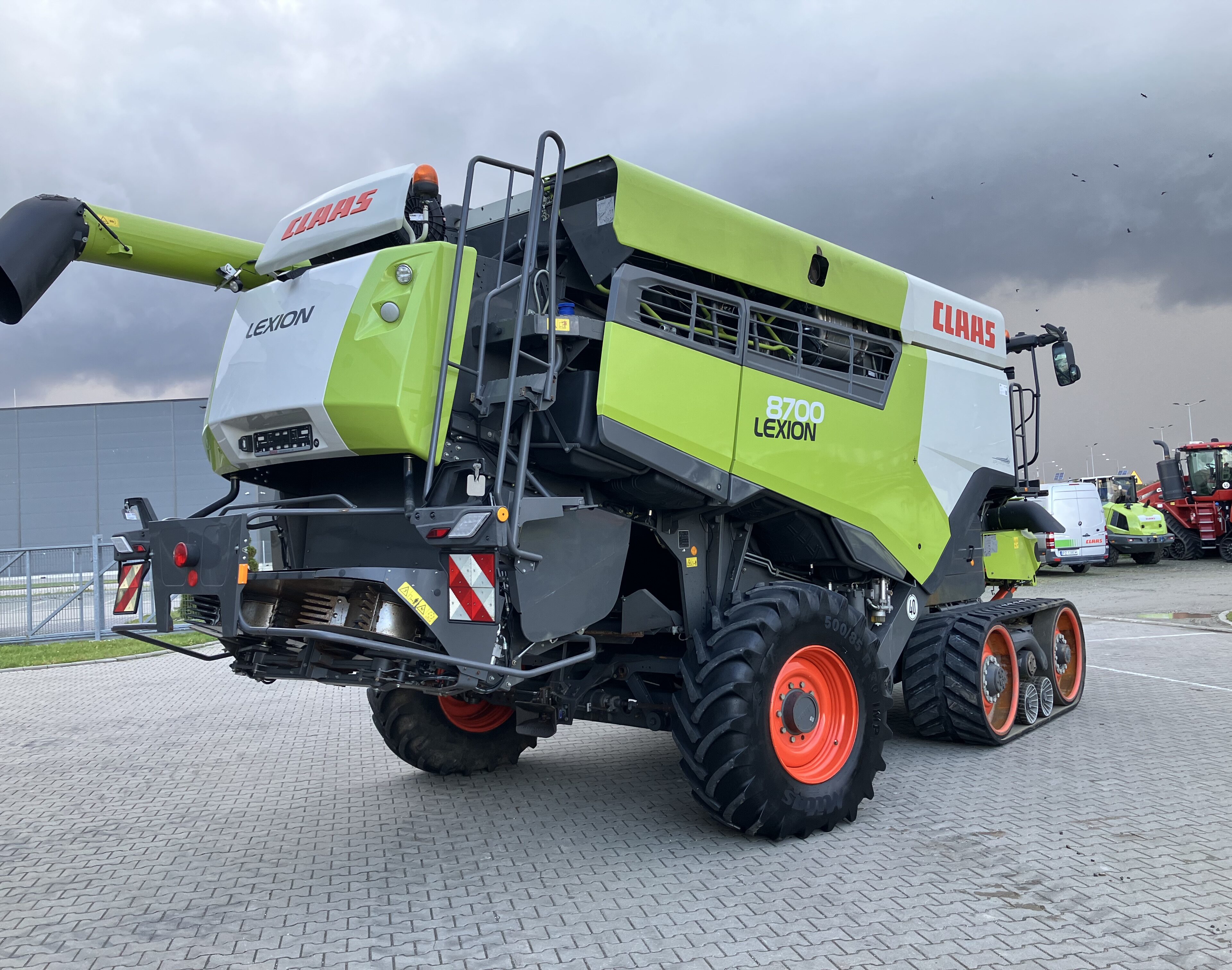 CLAAS LEXION 8700 TERRA TRAC