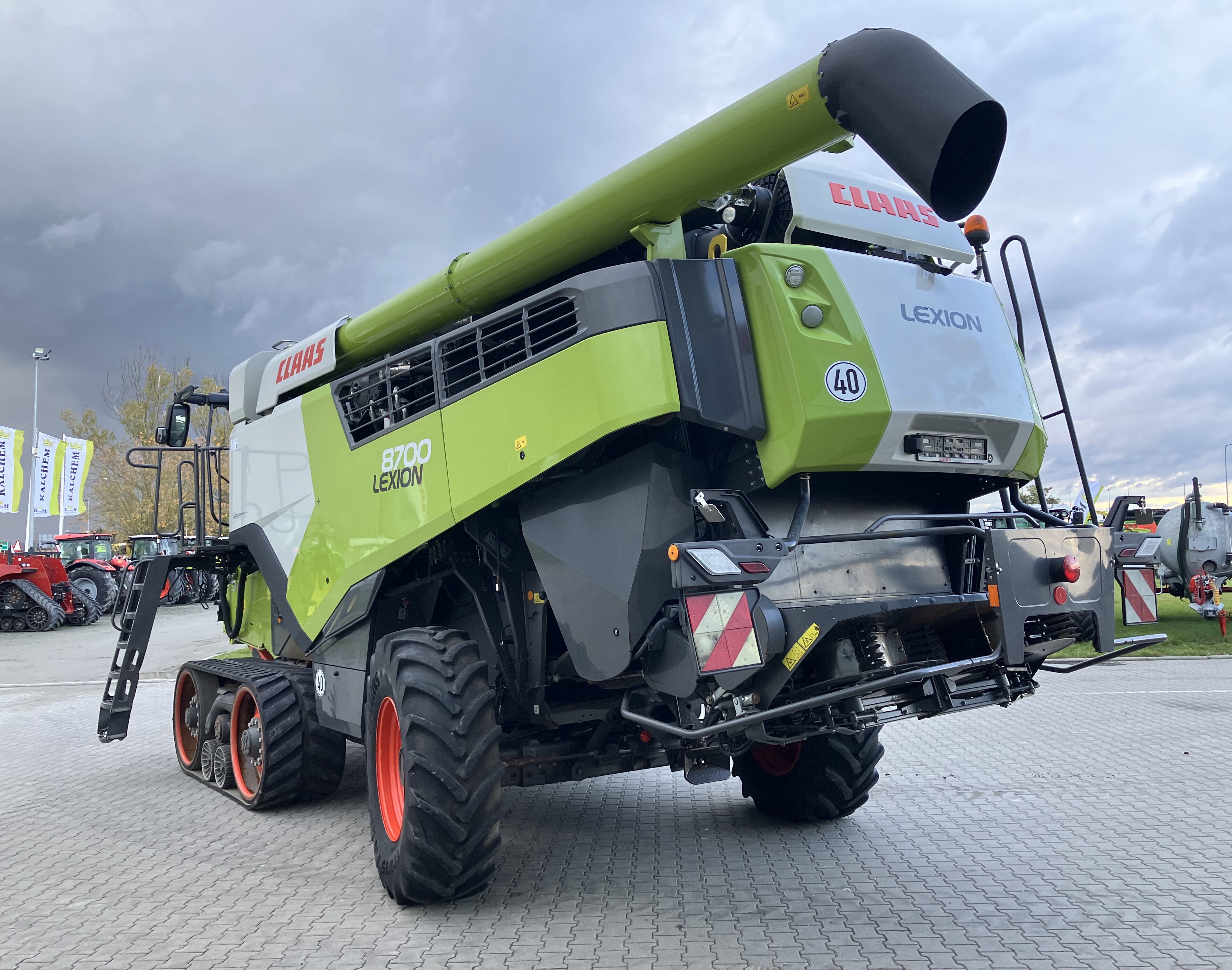CLAAS LEXION 8700 TERRA TRAC