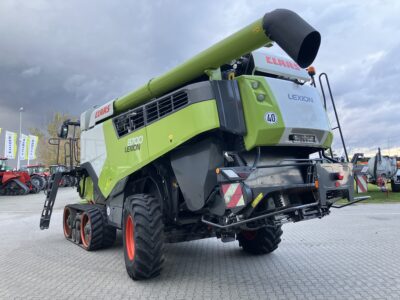 CLAAS LEXION 8700 TERRA TRAC