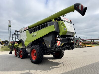 CLAAS LEXION 8700 TERRA TRAC