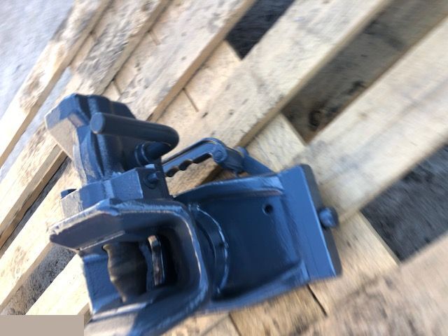 Claas Massey Ferguson - Zaczep 335mm