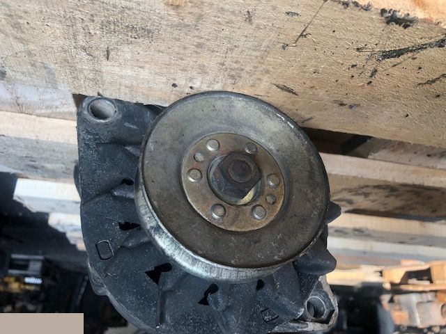 Ford t2 703f 6015 aaa Alternator