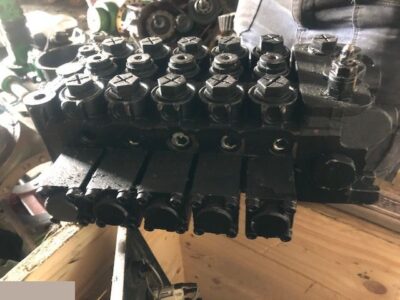 Rozdzielacz Hydrauliczny Bucher Pięć Sekcji