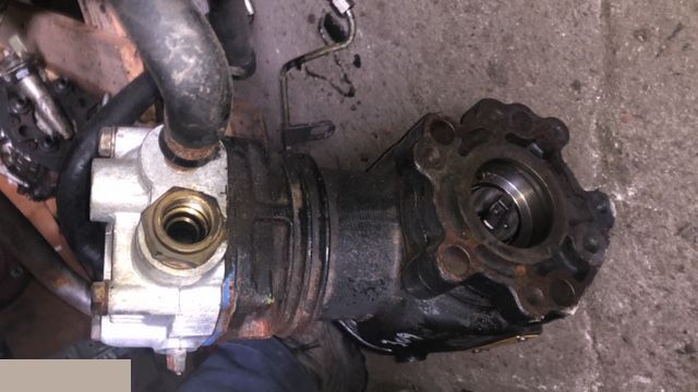 JCB Fastrack Kompresor Spręźarka