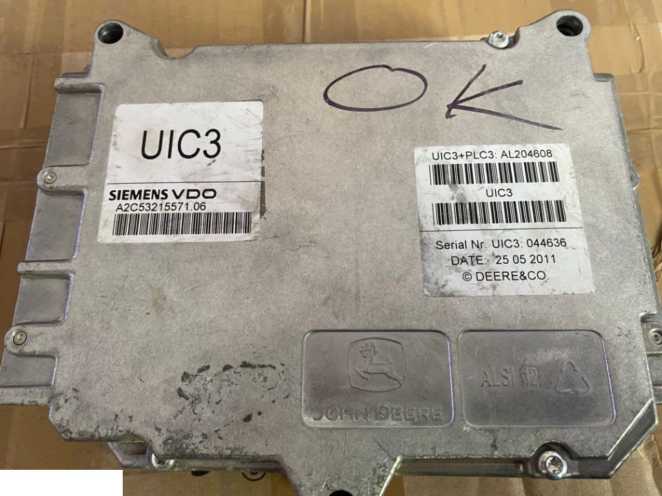 AL204608 Sterownik Przekładni John Deere