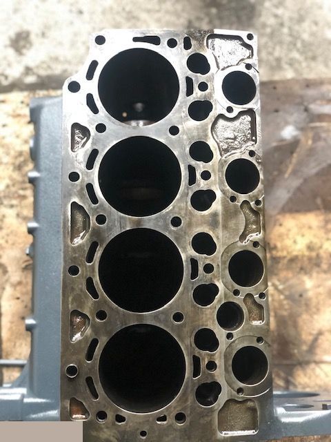 Deutz BF4m2012 - Blok Vylindrów