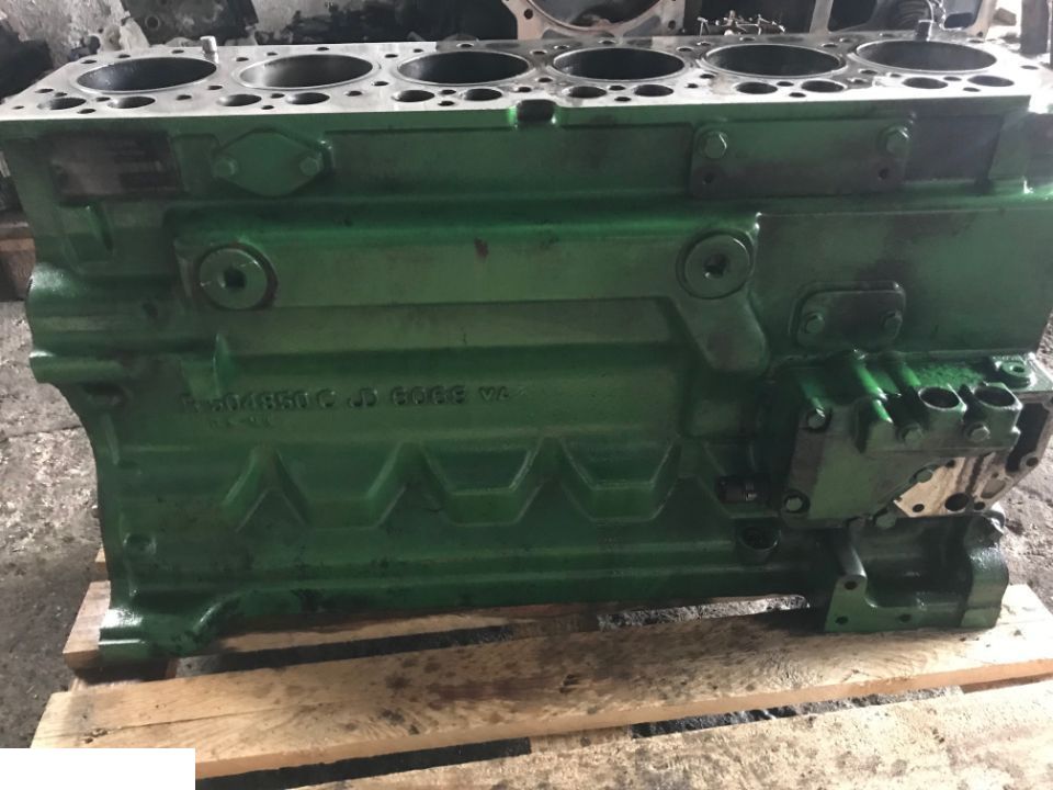 Blok Silnika John Deere 6068 , R504850