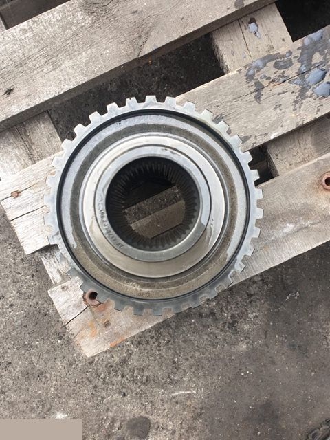 Liebherr L 564 - Zwolnica [CZĘŚCI]