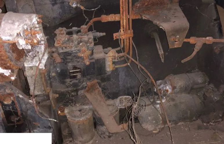 CASE IH 4220 4230 4240 - SKRZYNIA [CZĘŚCI]