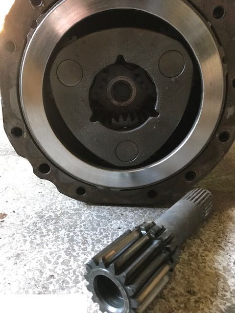 Case IH International 995 - Zwolnice Tylne