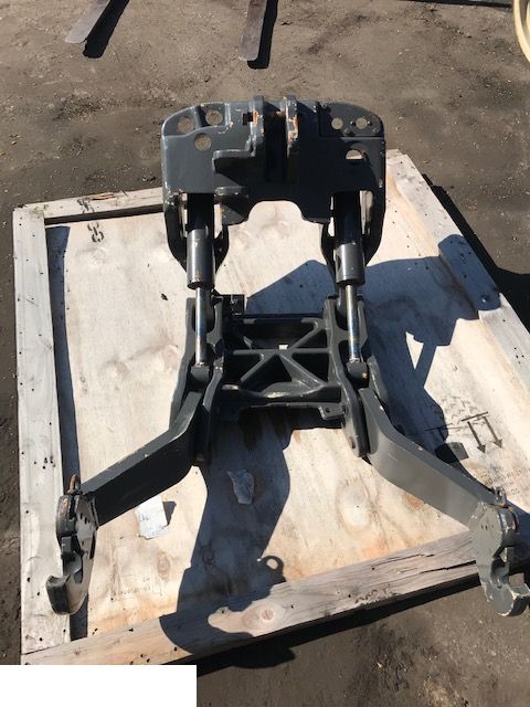 Claas Axion - Przedni Podnośnik TUZ