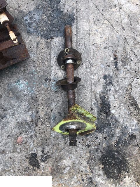 Claas Dominator - Półoś Napędu Zespołu Żniwnego Hedera