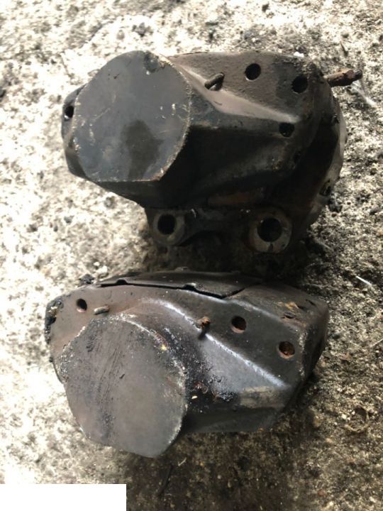 Claas Jaguar 860 900 - Zaciski Hamulców