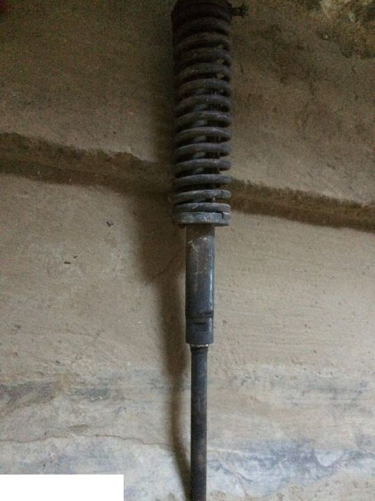 Claas Lexion Heder Siłownik Podnoszenia