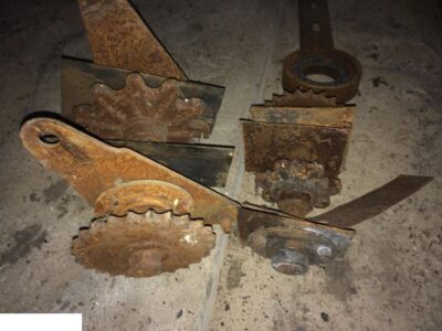 Claas Lexion Osie Podajnika Ziarnowego / Kłosowego