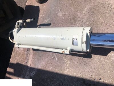 Claas Ranger - Siłownik Poziomowania Łyźki