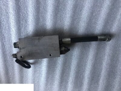 Claas Ranger - Zamek Siłownika Wychyłu Łyźki